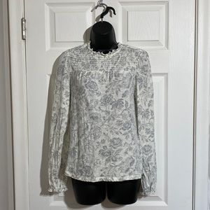 Lucky Brand Floral Smocked Long Sleeve Top With Back Button Sz S/P